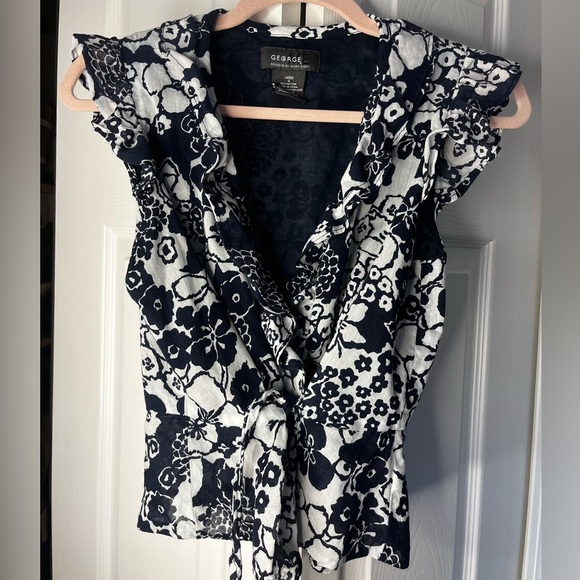 Chic Ruffled Floral Wrap Top by George ME – Feminine and Flattering (Size L) - Picture 4 of 5